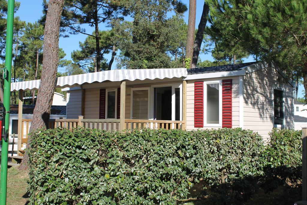 Mobil-home 4 Pers. Dans 4* Bonne Anse